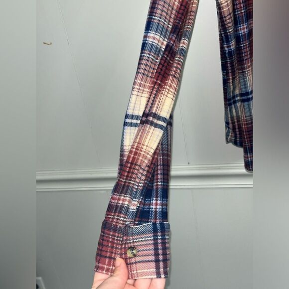 Birch and Stone Long Sleeved Plaid Flannel Button Down Shirt Size Large - Picture 4 of 7